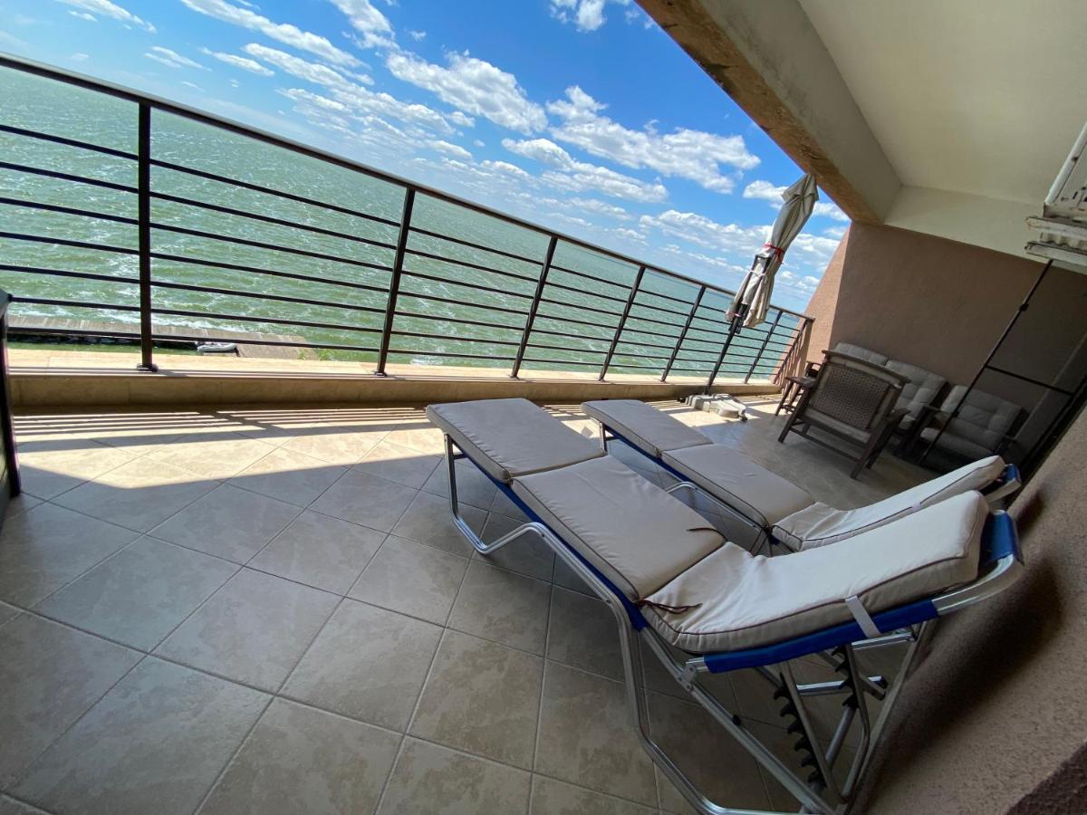 Amazing View Apartment Mamaia Exterior photo