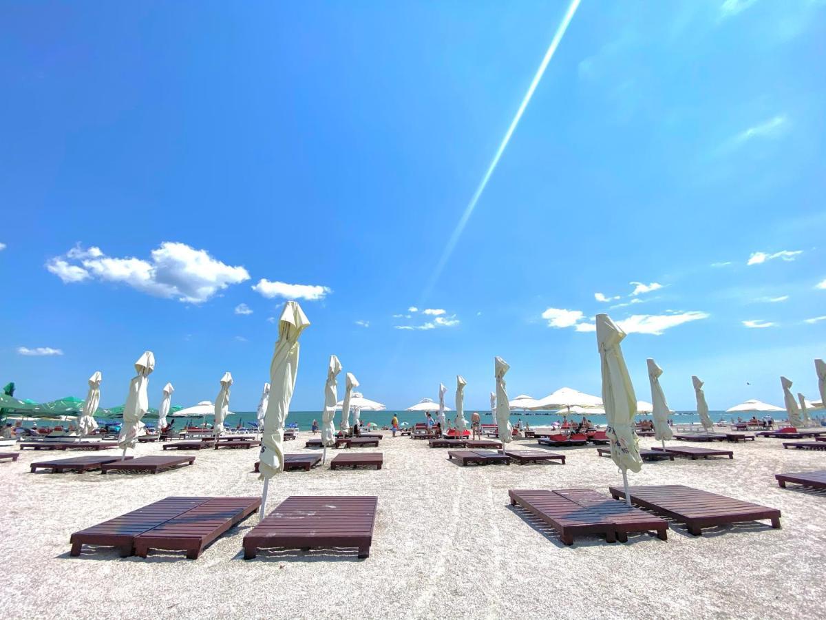 Amazing View Apartment Mamaia Exterior photo