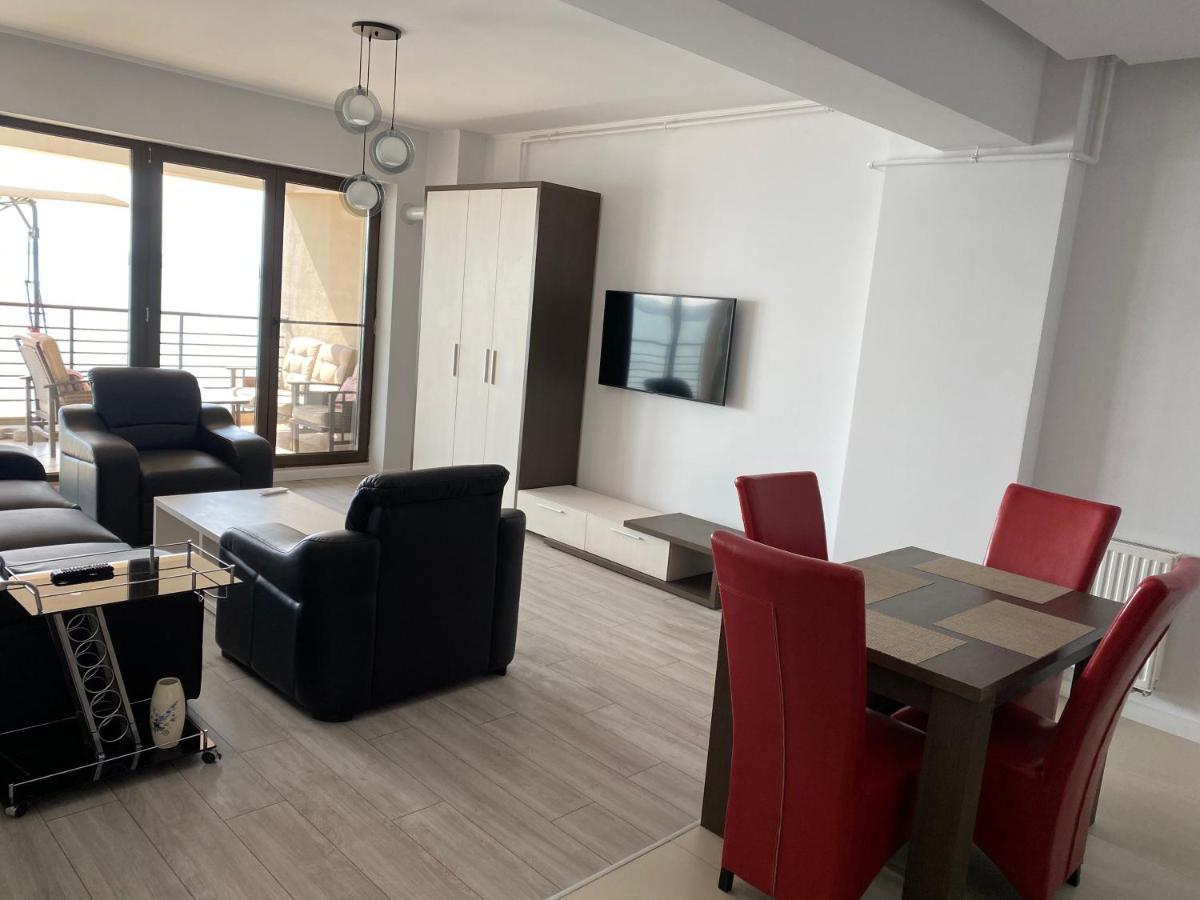 Amazing View Apartment Mamaia Exterior photo